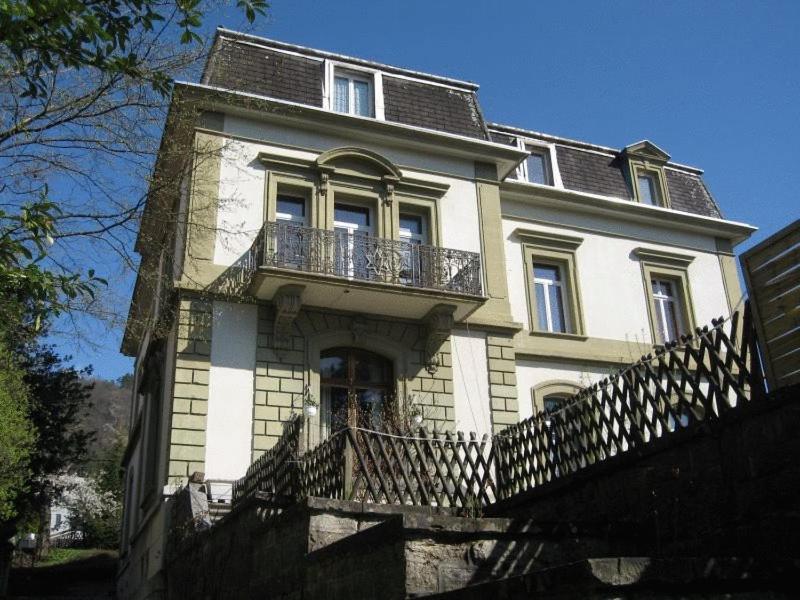 Hotel Garni Villa Carmen Ла Ньоввил Екстериор снимка